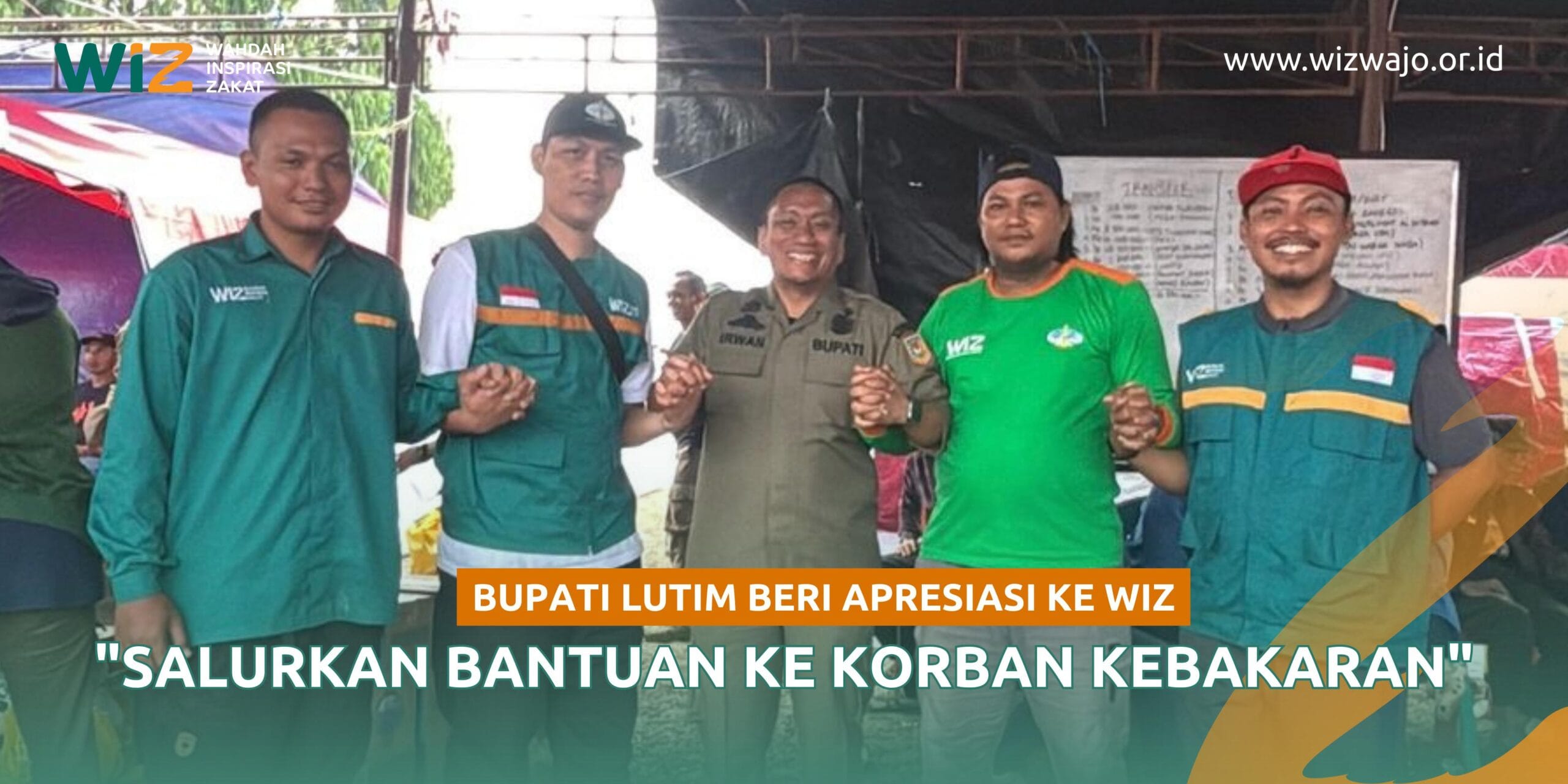 Bupati Lutim beri Apresiasi ke WIZ Saat Salurkan Bantuan ke Korban Kebakaran Sorowako